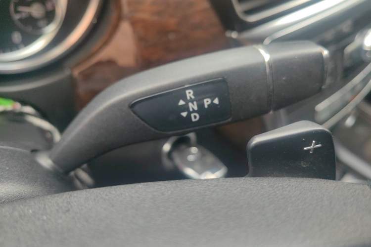 Used Mercedes-Benz GL-Class  Gear Lever