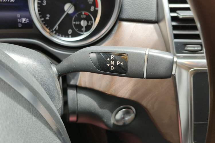 Used Mercedes-Benz GL-Class 2013 GL 500 4MATIC Gear Lever