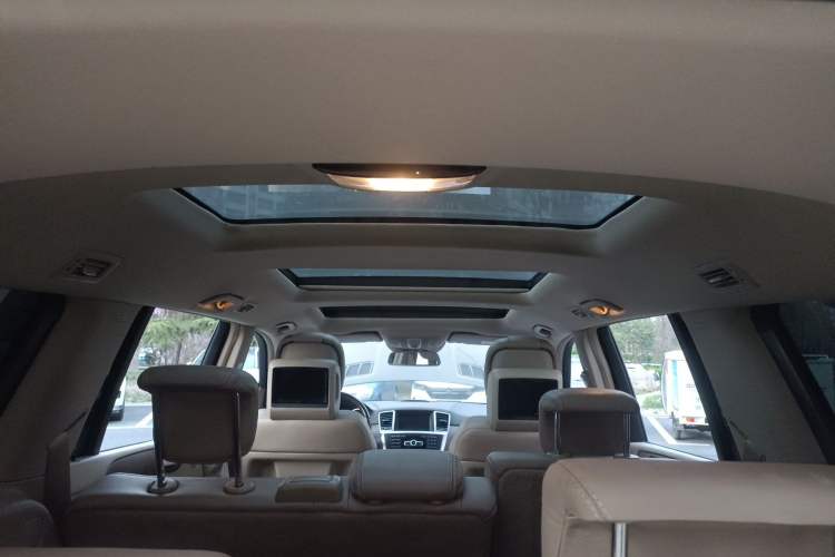 Used Mercedes-Benz GL-Class 2013 GL 500 4MATIC Headliner