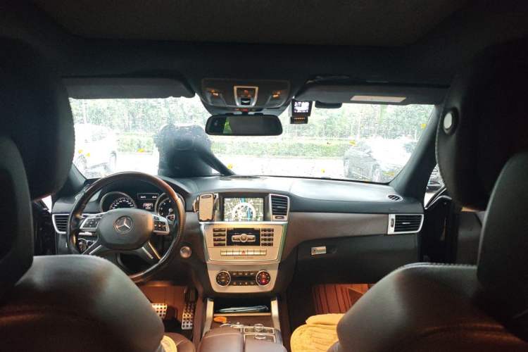 Used Mercedes-Benz GL-Class 2013 GL 500 4MATIC Headliner