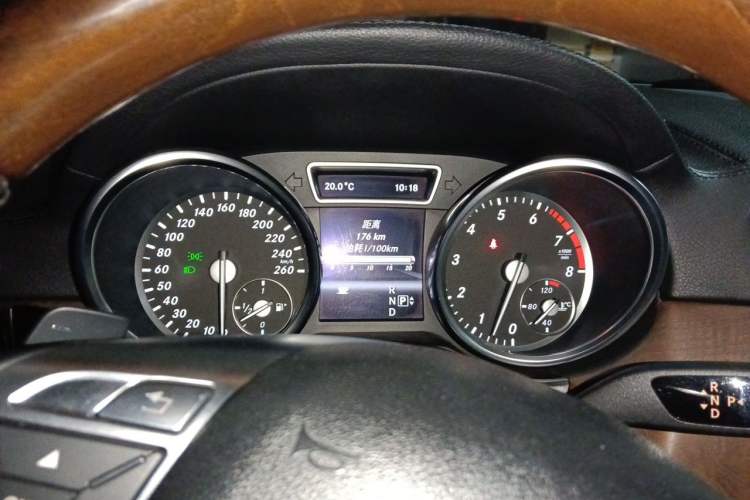 Used Mercedes-Benz GL-Class 2013 GL 500 4MATIC Instrument Cluster