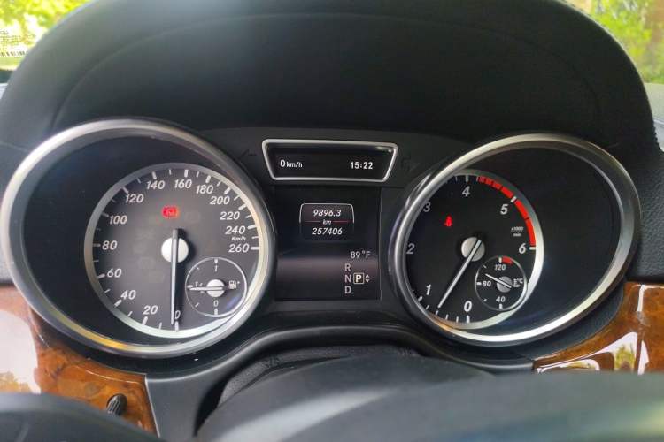 Used Mercedes-Benz GL-Class  Instrument Cluster
