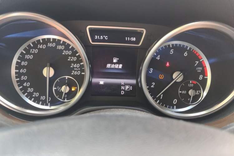 Used Mercedes-Benz GL-Class 2013 GL 500 4MATIC Instrument Cluster