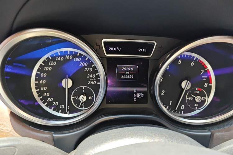 Used Mercedes-Benz GL-Class 2013 GL 500 4MATIC Instrument Cluster