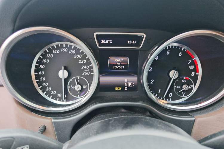 Used Mercedes-Benz GL-Class 2013 GL 500 4MATIC Instrument Cluster