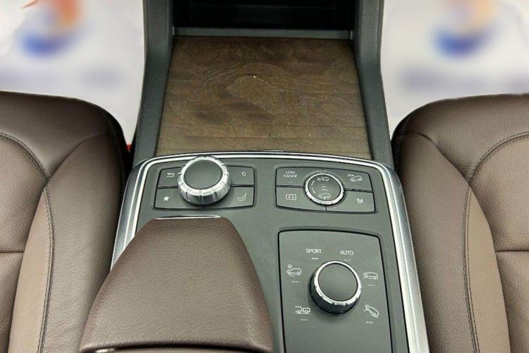 Used Mercedes-Benz GL-Class 2013 GL 500 4MATIC Interior 5