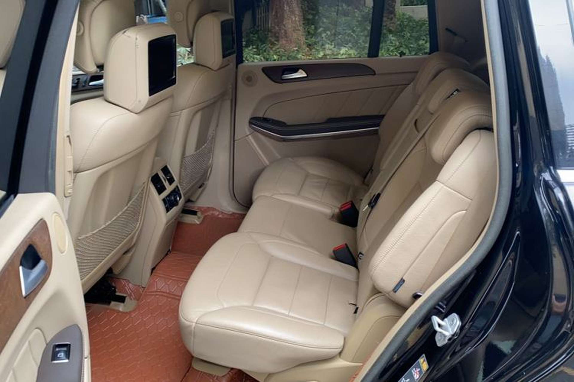 Used Mercedes-Benz GL-Class 2013 GL 500 4MATIC Left Rear Seat