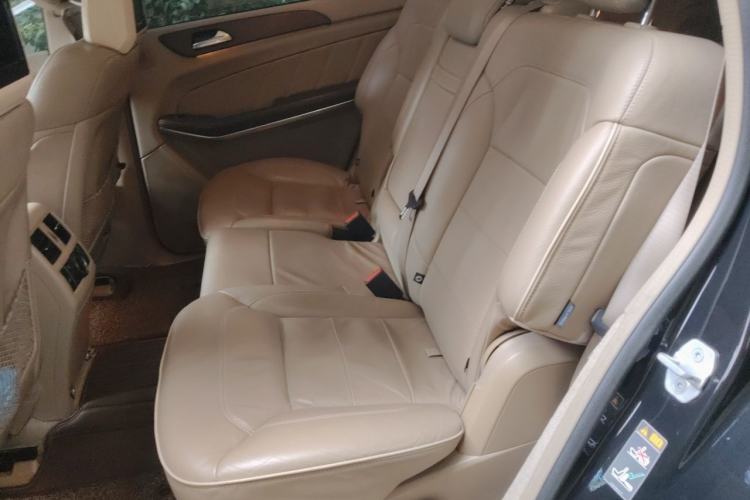 Used Mercedes-Benz GL-Class 2013 GL 500 4MATIC Left Rear Seat