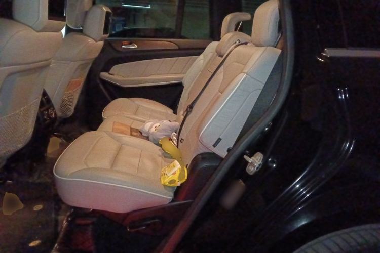 Used Mercedes-Benz GL-Class 2013 GL 500 4MATIC Left Rear Seat