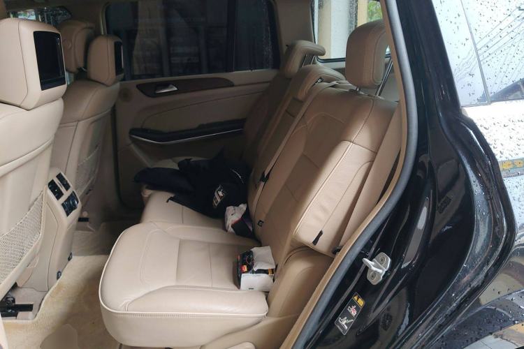 Used Mercedes-Benz GL-Class 2013 GL 500 4MATIC Left Rear Seat
