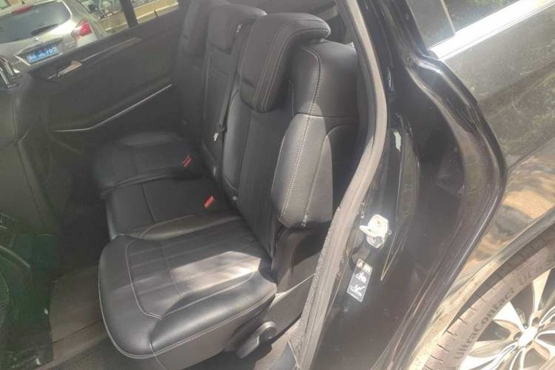 Used Mercedes-Benz GL-Class  Left Rear Seat