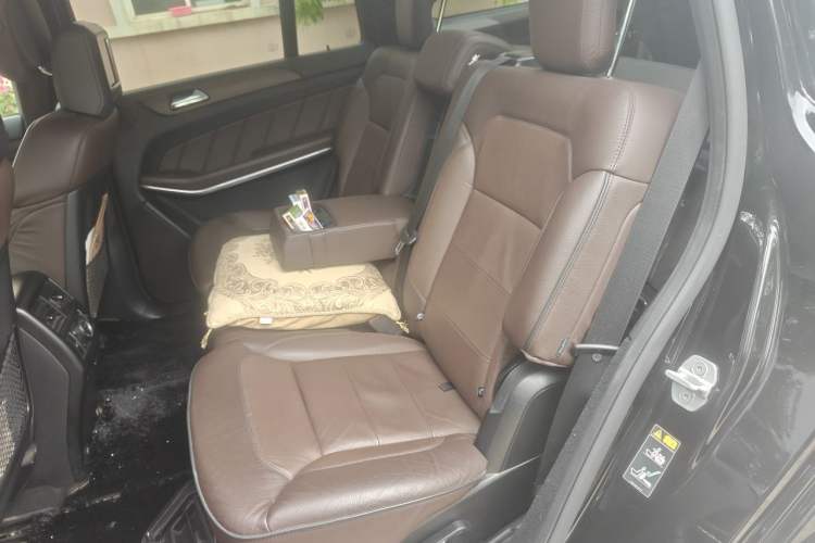 Used Mercedes-Benz GL-Class 2013 GL 500 4MATIC Left Rear Seat