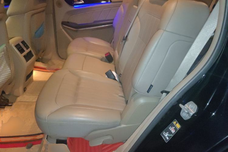 Used Mercedes-Benz GL-Class  Left Rear Seat