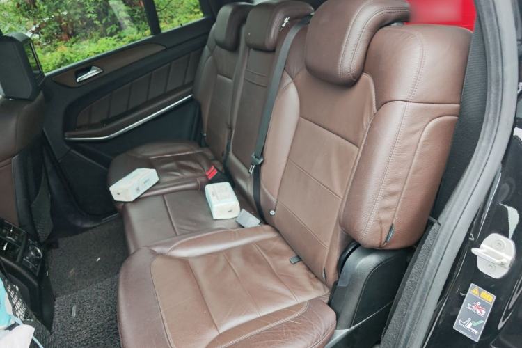 Used Mercedes-Benz GL-Class 2013 GL 500 4MATIC Left Rear Seat