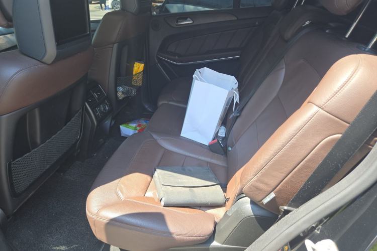 Used Mercedes-Benz GL-Class 2013 GL 500 4MATIC Left Rear Seat