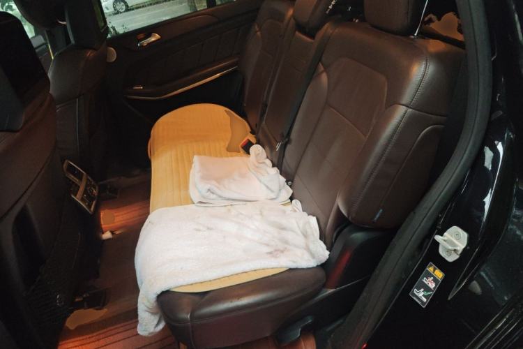 Used Mercedes-Benz GL-Class 2013 GL 500 4MATIC Left Rear Seat