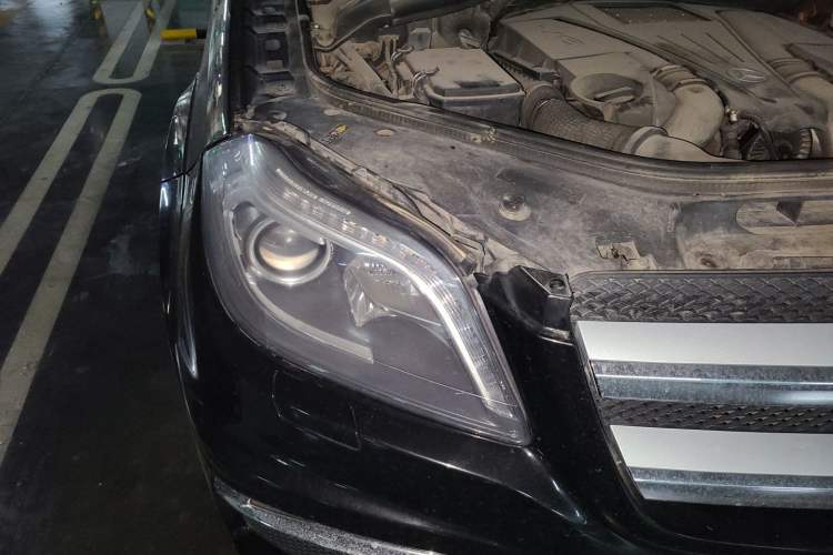 Used Mercedes-Benz GL-Class 2013 GL 500 4MATIC Right Front Headlight