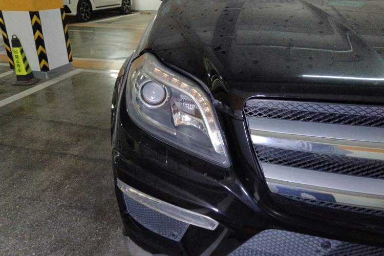 Used Mercedes-Benz GL-Class 2013 GL 500 4MATIC Right Front Headlight
