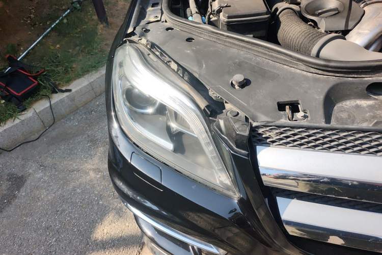 Used Mercedes-Benz GL-Class 2013 GL 500 4MATIC Right Front Headlight