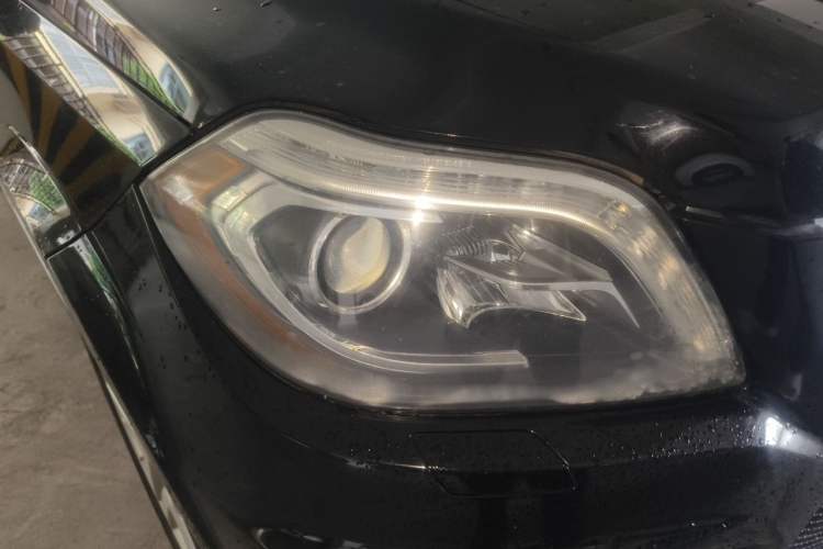 Used Mercedes-Benz GL-Class 2013 GL 500 4MATIC Right Front Headlight