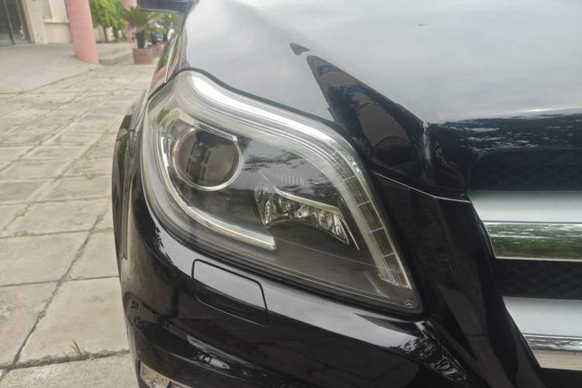Used Mercedes-Benz GL-Class 2013 GL 500 4MATIC Right Front Headlight