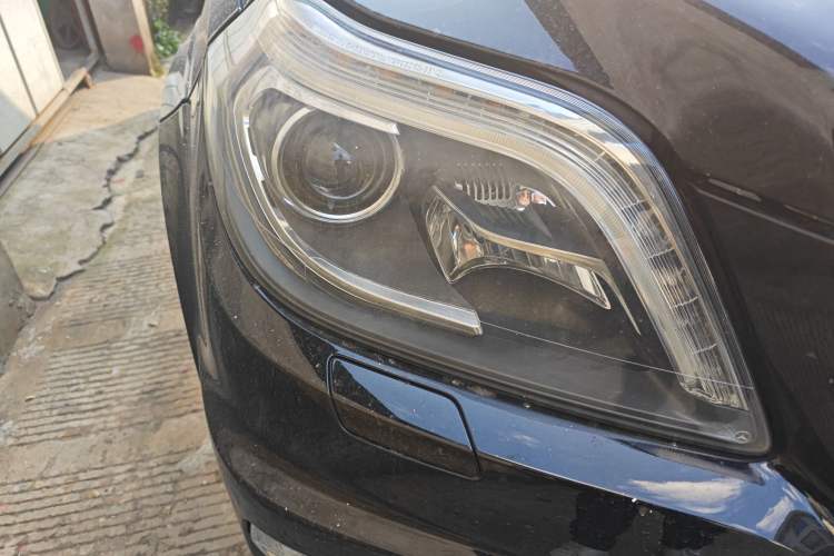 Used Mercedes-Benz GL-Class 2013 GL 500 4MATIC Right Front Headlight