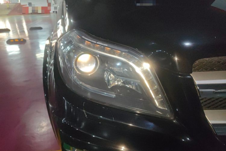 Used Mercedes-Benz GL-Class 2013 GL 500 4MATIC Right Front Headlight