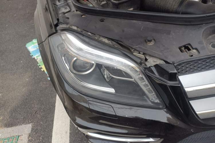 Used Mercedes-Benz GL-Class 2013 GL 500 4MATIC Right Front Headlight