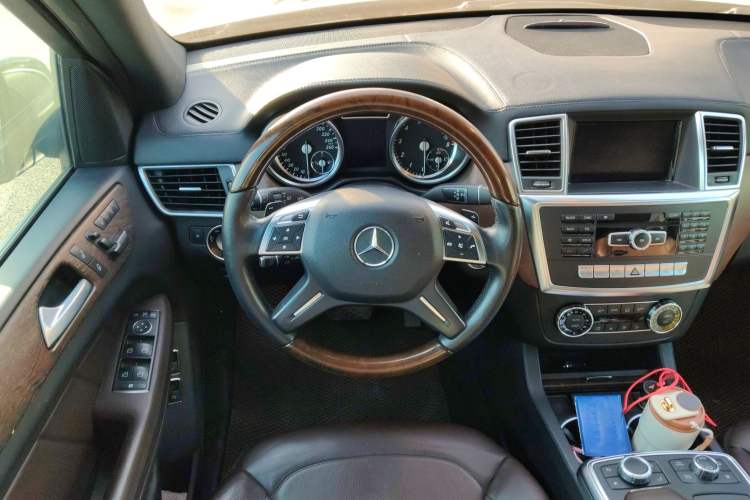 Used Mercedes-Benz GL-Class 2013 GL 500 4MATIC Steering Wheel