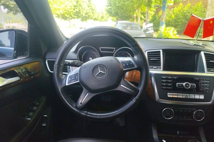 Used Mercedes-Benz GL-Class  Steering Wheel