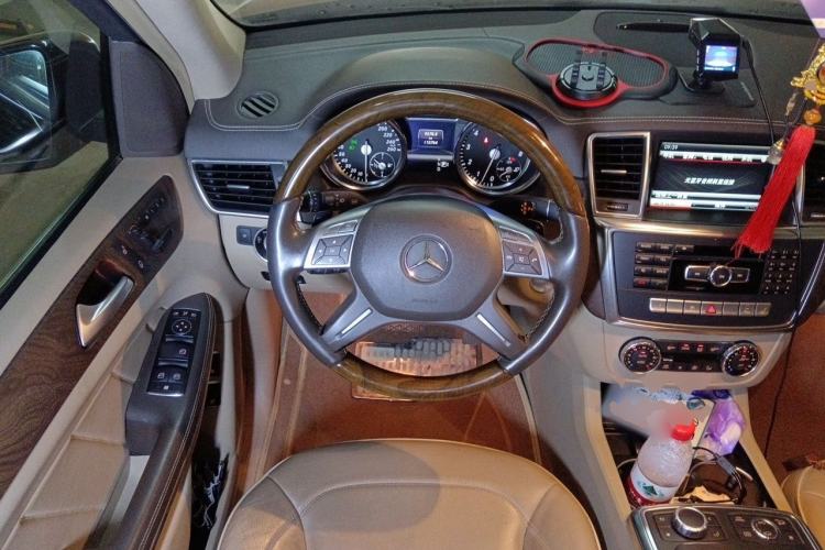 Used Mercedes-Benz GL-Class 2013 GL 500 4MATIC Steering Wheel