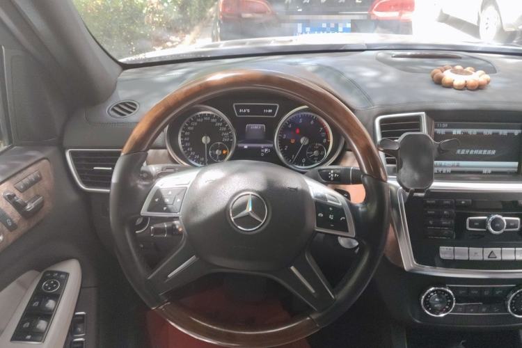 Used Mercedes-Benz GL-Class 2013 GL 500 4MATIC Steering Wheel