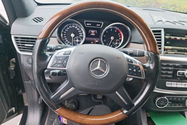 Used Mercedes-Benz GL-Class 2013 GL 500 4MATIC Steering Wheel