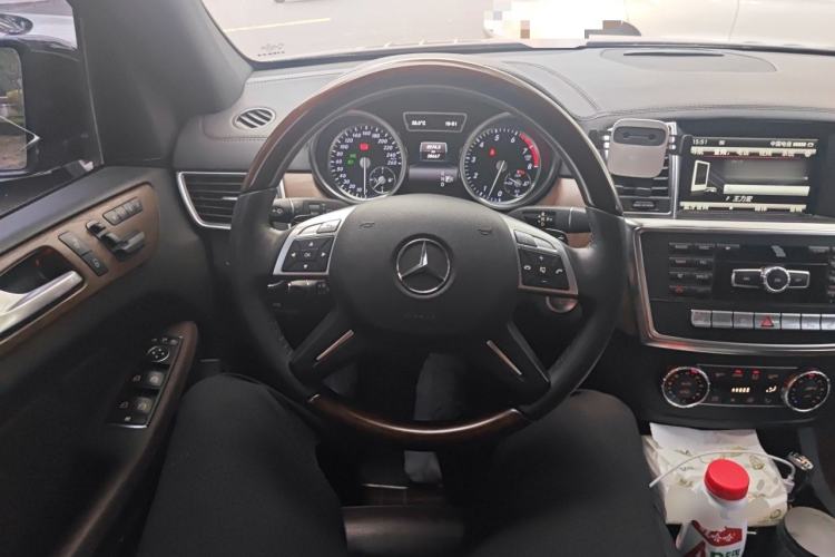Used Mercedes-Benz GL-Class 2013 GL 500 4MATIC Steering Wheel