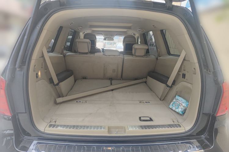 Used Mercedes-Benz GL-Class 2013 GL 500 4MATIC Trunk