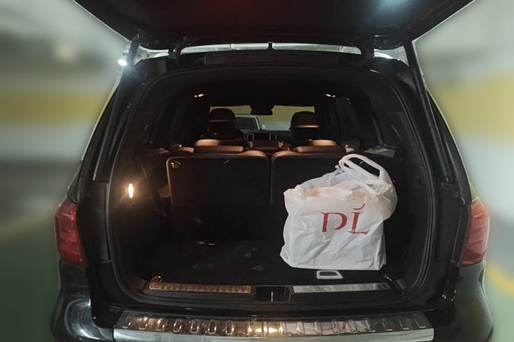 Used Mercedes-Benz GL-Class 2013 GL 500 4MATIC Trunk