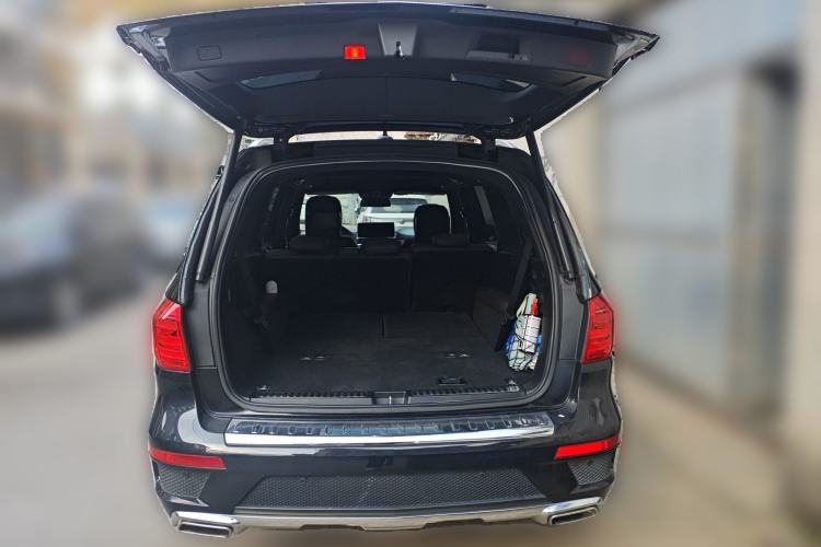 Used Mercedes-Benz GL-Class 2013 GL 500 4MATIC Trunk