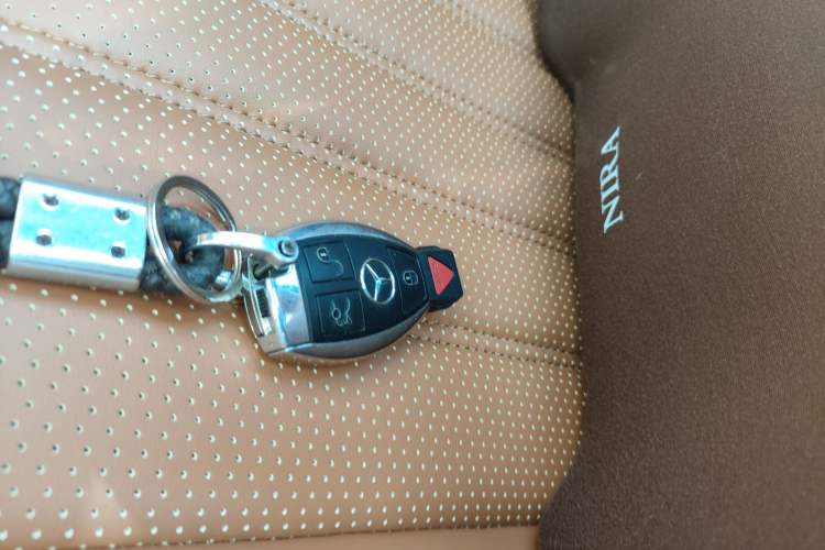 Used Mercedes-Benz GL-Class 2013 GL 500 4MATIC Vehicle Key