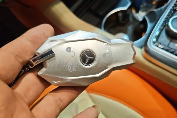 Used Mercedes-Benz GL-Class  Vehicle Key