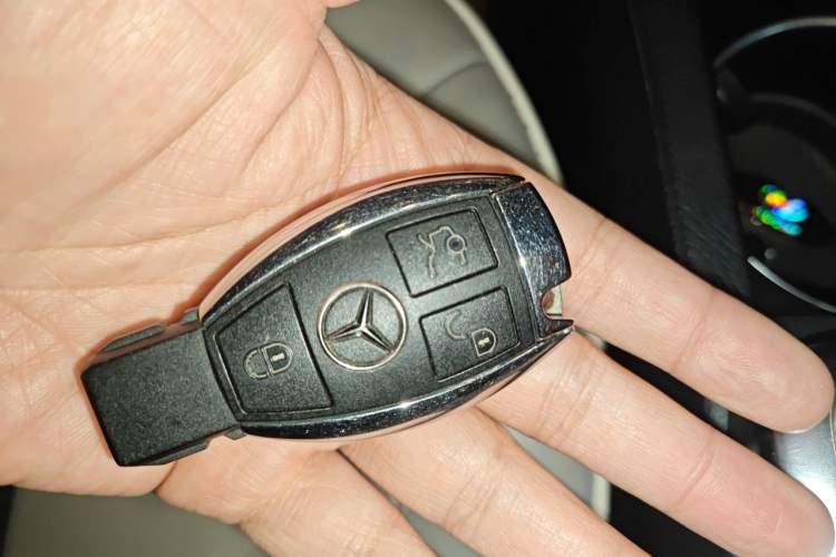 Used Mercedes-Benz GL-Class 2013 GL 500 4MATIC Vehicle Key