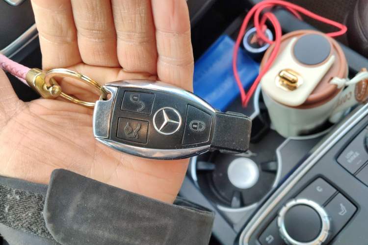 Used Mercedes-Benz GL-Class 2013 GL 500 4MATIC Vehicle Key