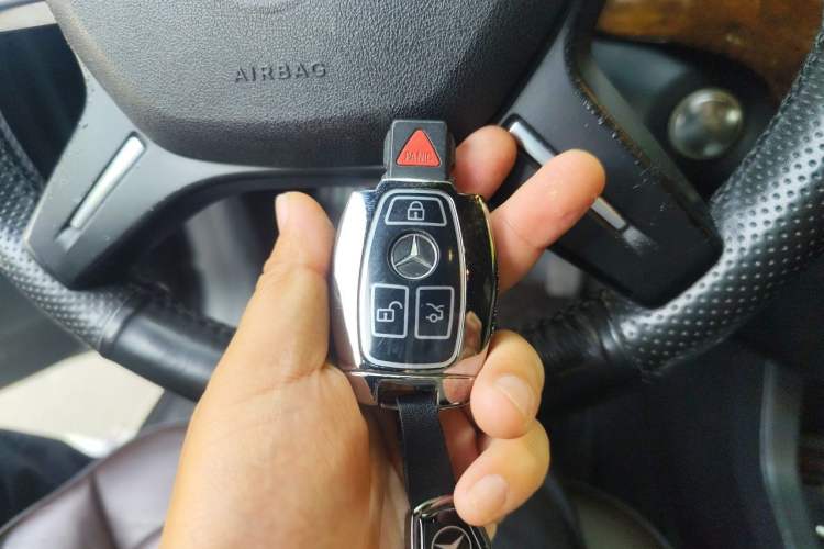 Used Mercedes-Benz GL-Class  Vehicle Key