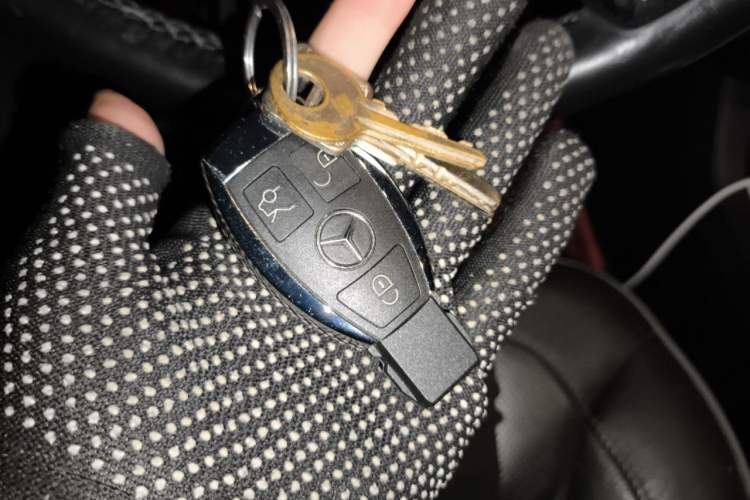 Used Mercedes-Benz GL-Class  Vehicle Key