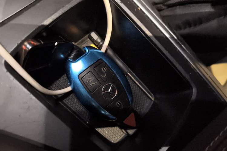 Used Mercedes-Benz GL-Class  Vehicle Key