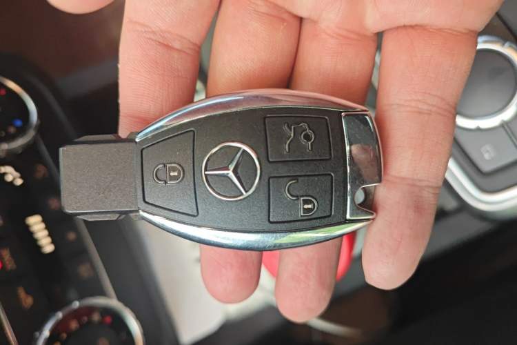 Used Mercedes-Benz GL-Class 2013 GL 500 4MATIC Vehicle Key