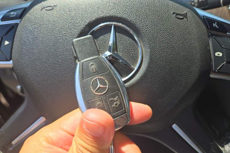 Used Mercedes-Benz GL-Class 2013 GL 500 4MATIC Vehicle Key