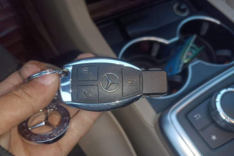 Used Mercedes-Benz GL-Class 2013 GL 500 4MATIC Vehicle Key