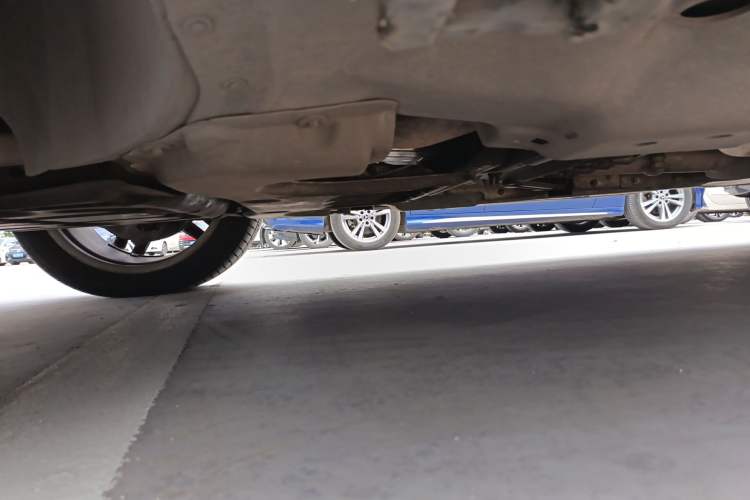 Used Mercedes-Benz GL-Class 2013 GL 500 4MATIC Chassis Front Left