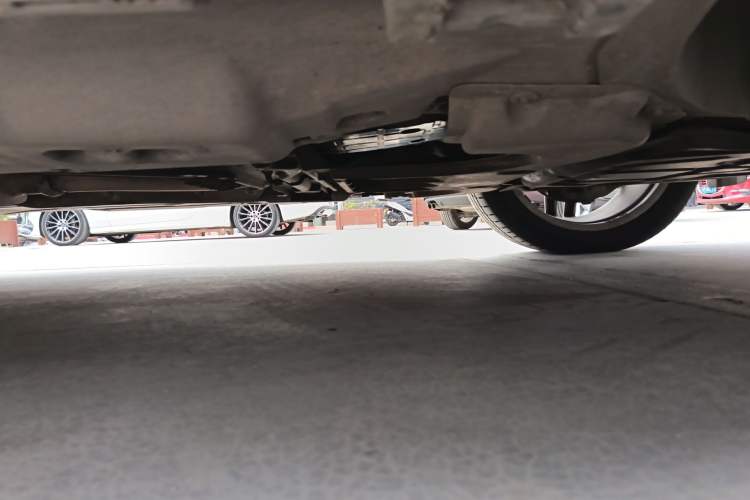 Used Mercedes-Benz GL-Class 2013 GL 500 4MATIC Chassis Front Right