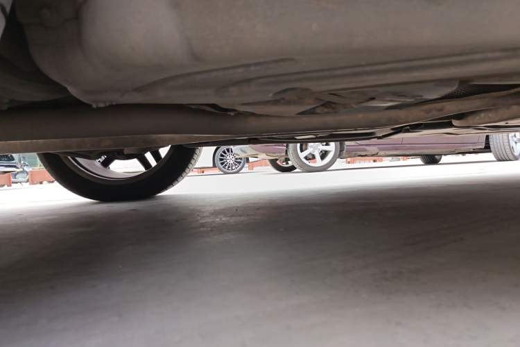 Used Mercedes-Benz GL-Class 2013 GL 500 4MATIC Chassis Rear Right